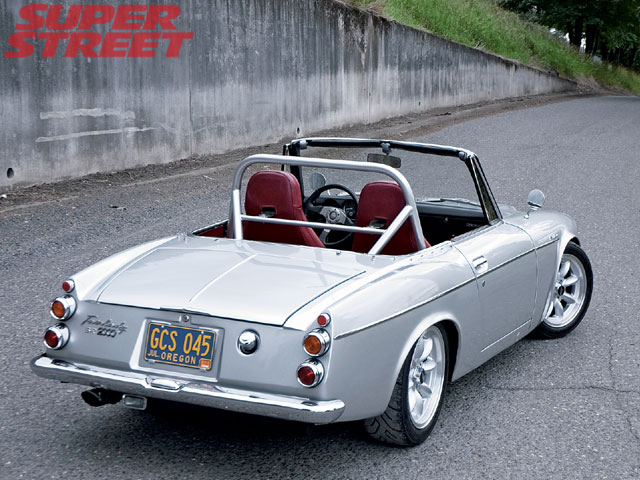 130_0702_23_z+1968_nissan_datsun_2000_fairlady+rear_view – SPRISO ...